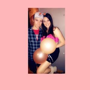 Meet your Posher, Cara